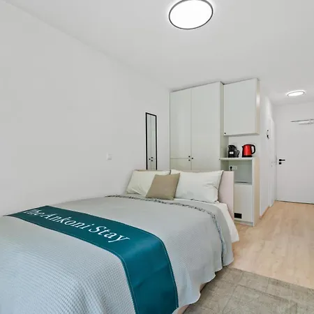 Ankoni Stay- 3,1 - Shared Kitchen *